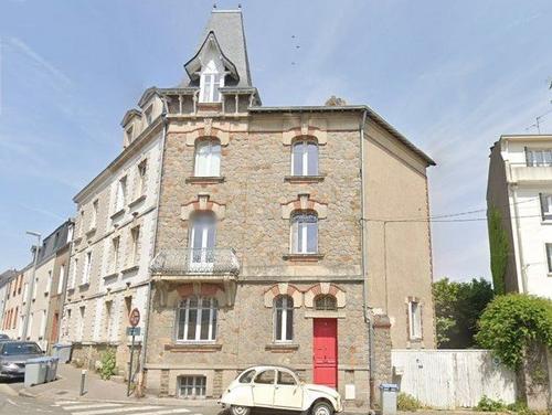 Une Chambre Perchée à Nantes