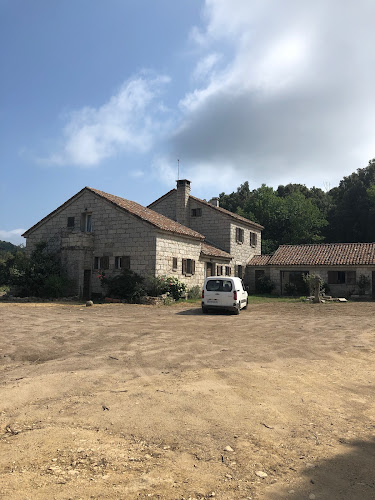 Domaine Aravina à Levie