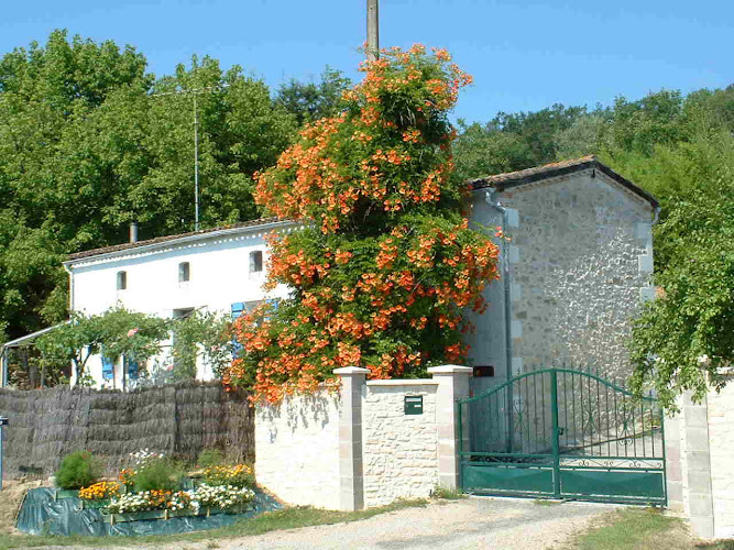 Frison Holiday Cottage near Duras à Duras