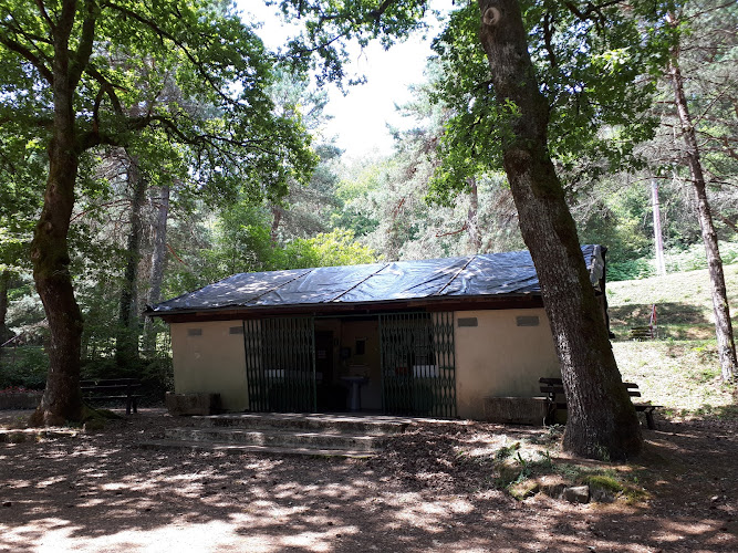 Camping du Lac des Vergnes à Sousceyrac-en-Quercy