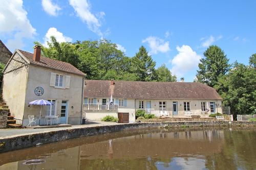 Le pêcheur et Le moulin à Saint Yrieix La Perche