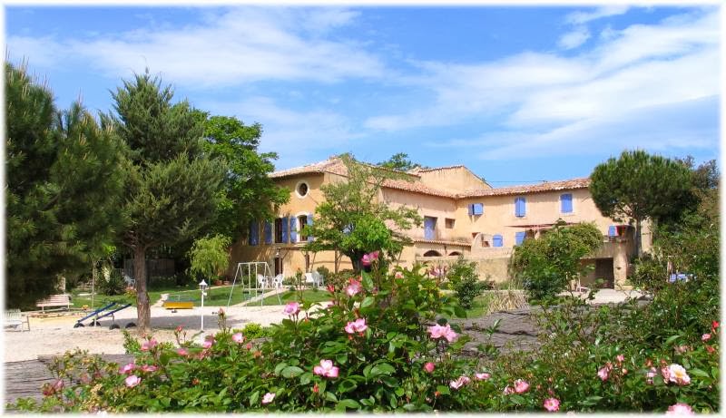Bastide of Peyrolière à Apt