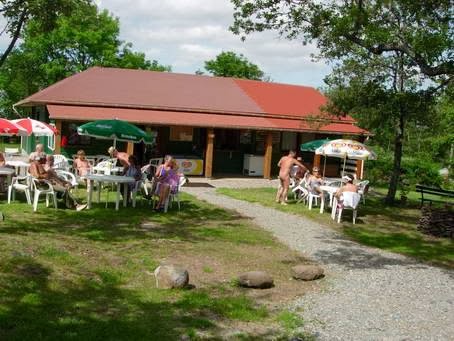 Camping naturiste La Serre de Portelas à Saint-Saturnin