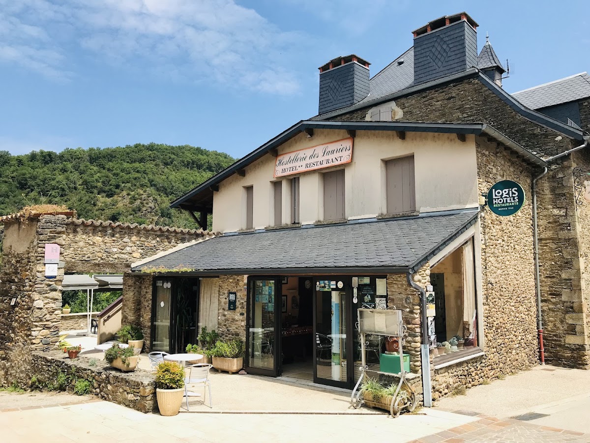 Logis Hostellerie des Lauriers à Curvalle