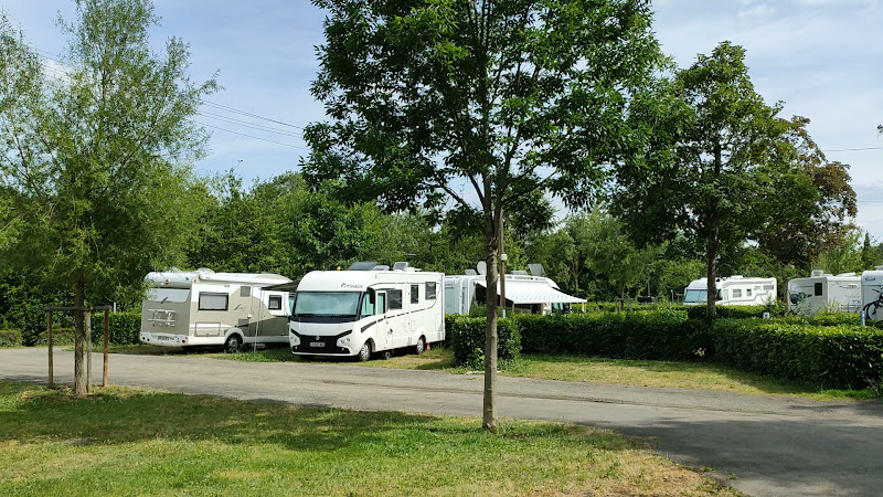 Camping-cars Saint Martin Island à Auch