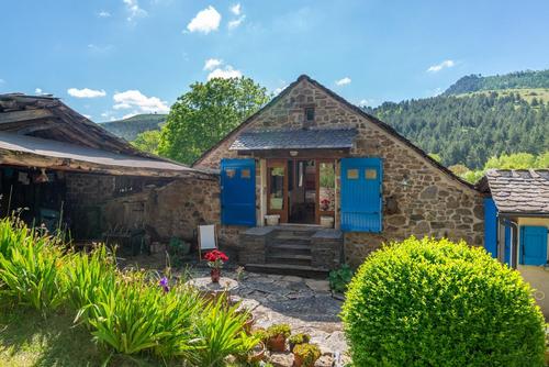 Gîte Les Combettes 2/3 personnes à Ispagnac