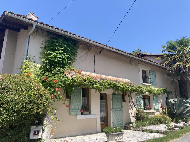 Le Vieux Tilleul à Les Essards