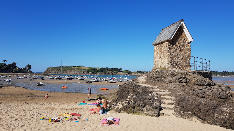 Aire de Camping-Cars Les Ilots à Saint-Malo