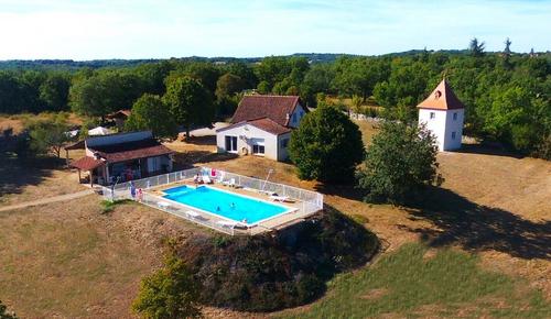 Gîtes de France® - Gîte du Pech de Cayrou à SENAILLAC-LAUZES