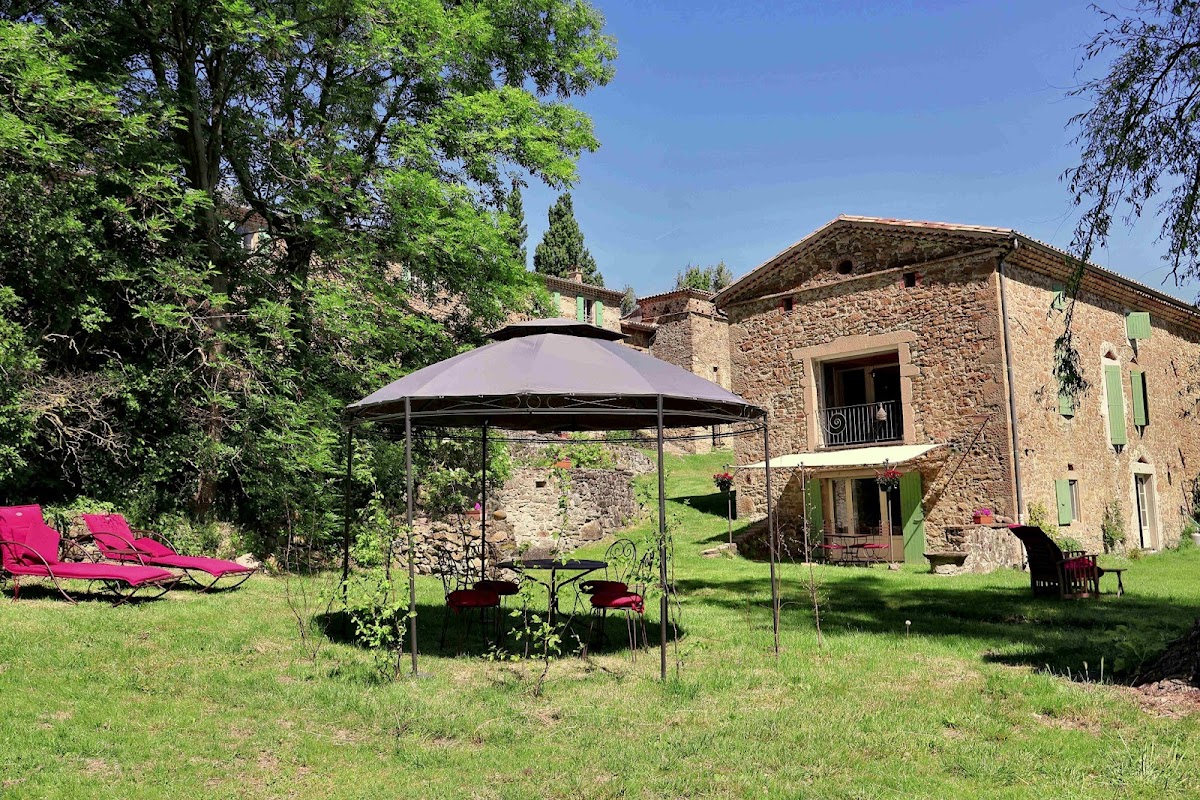 The Panicaut cottage