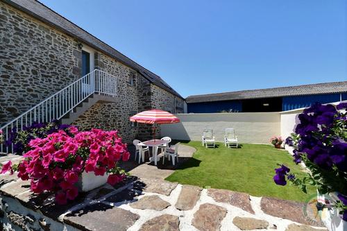 Corail à Saint-Meloir-Des-Ondes
