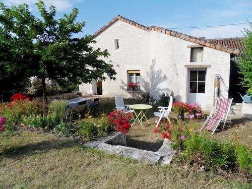 Le Gîte de Monteneau à Champigny Sur Veude
