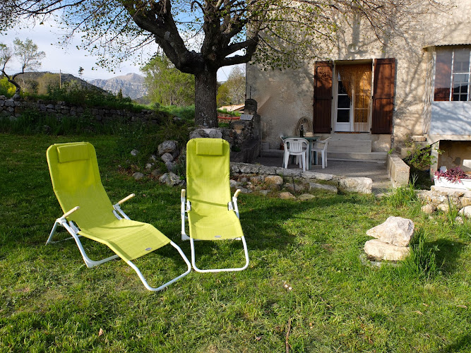 Les maisons de Chateau Ricard à La Palud-sur-Verdon