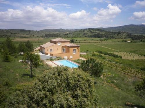 Entre Vignes et Garrigues