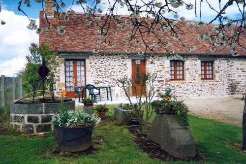 Croix Neuve à Juvigny Val D'andaine