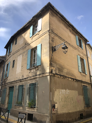 Au coin de la Roquette à Arles