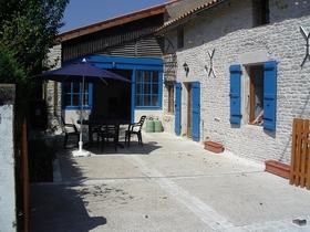 "Chez Louis" à SAINT-HILAIRE-LA-PALUD
