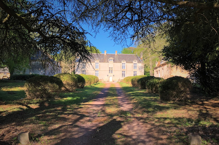 Chteau de Moulins à Moulins-le-Carbonnel