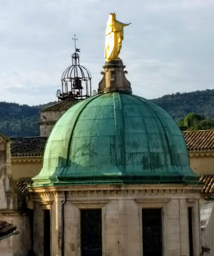 Longo Mai à Apt