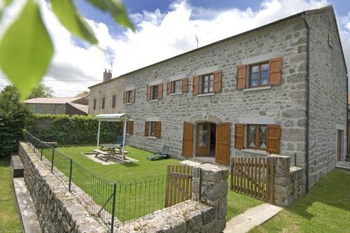 GVA017 - Gîte de France 3 épis 6 pers à La Bastide à Rocles
