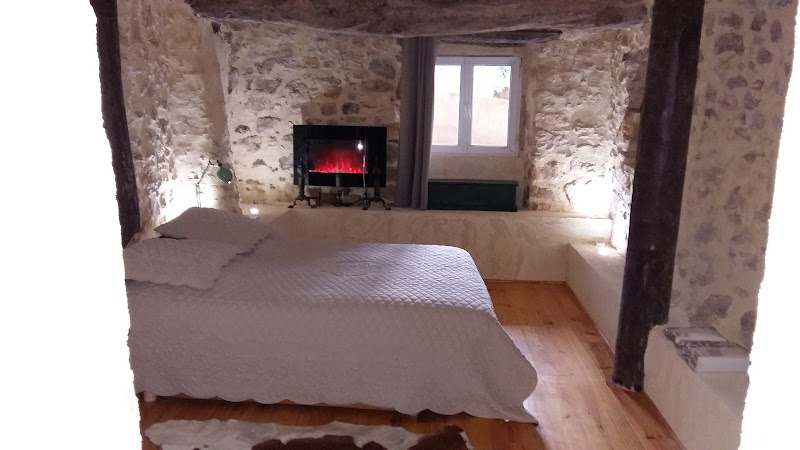 Gîtes aux mûres sauvages à Sabran