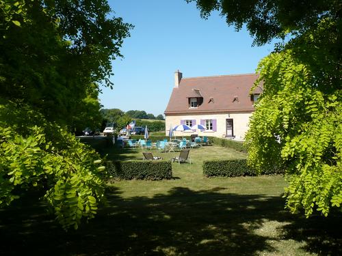 Gites de bois simon à Épineu-le-Chevreuil