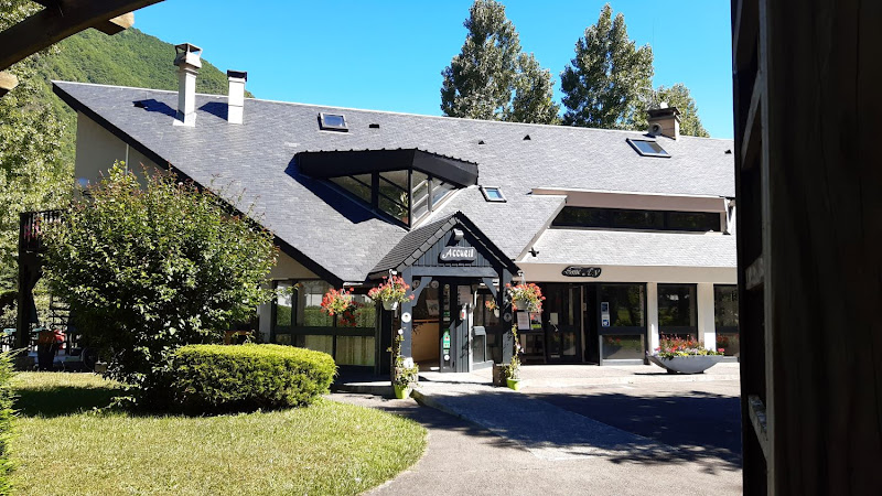 Camping le Rioumajou à Bourisp