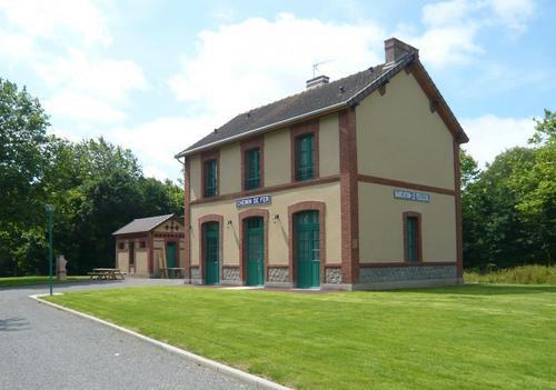 La Gare à St Cyr Du Bailleul