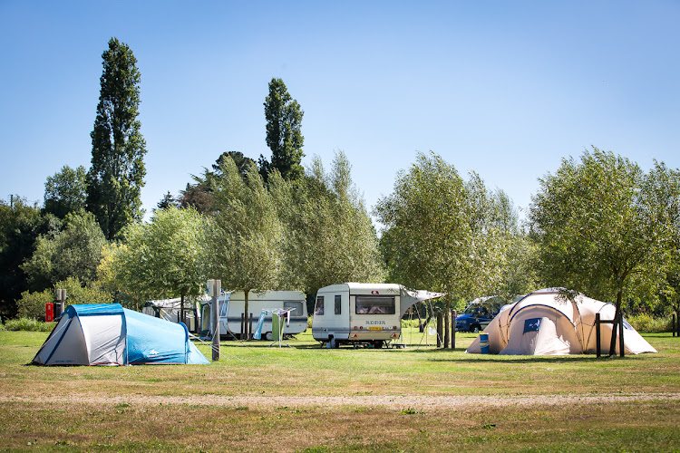 Camping Municipal de La Moriniere* à Port-Saint-Père