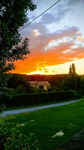 Aire de camping-car à Montcuq-en-Quercy-Blanc