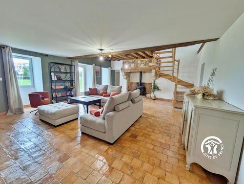 Domaine du trèfle, gîte 12 personnes à Bannes