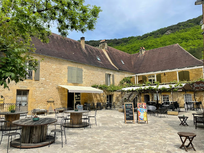 Oulala France Motorhome Rentals à Le Lonzac