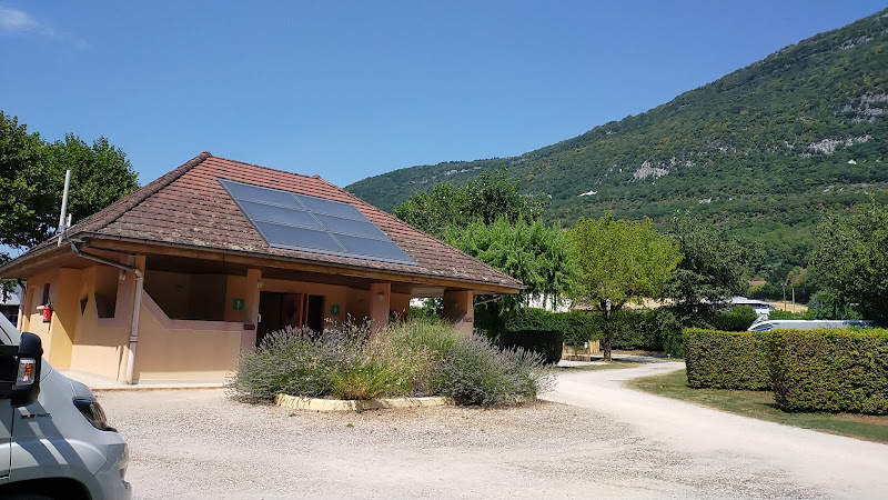 Camping Les Peupliers du Lac à Chindrieux