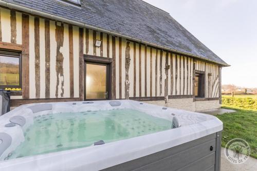 Le Lieu Marmion à ANGERVILLE