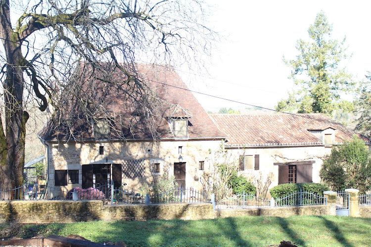 Croix Dus Sud-Southerncross-Dordogne-Gites.com à Saint-Amand-de-Vergt