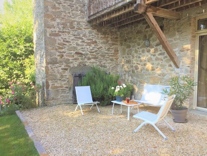 Chambre d hôtes de charme avec table à Colombiès