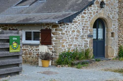 La Hutte à LE PERTRE