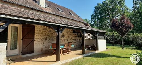 Ancienne maison de famille à CHASTEAUX