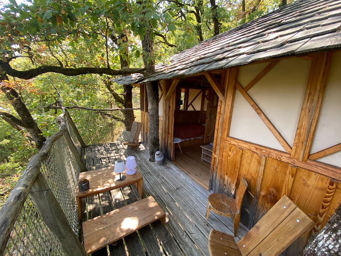Cabane Dans Les Arbres à Mechmont