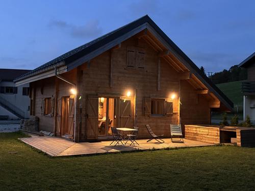 Le Petit Chalet à La Pesse