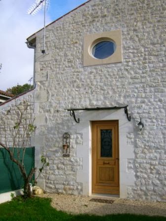 La petite maison à Saint-Martial-de-Vitaterne