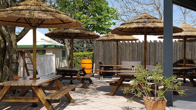 Camping Paillotes Ardèche à Ruoms