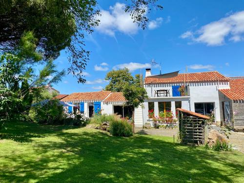 La Maison Bleue à TOUVOIS