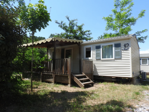 Camping le chaudebry à Vinezac