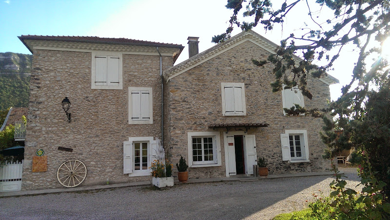 Mas D oriane à Laragne-Montéglin