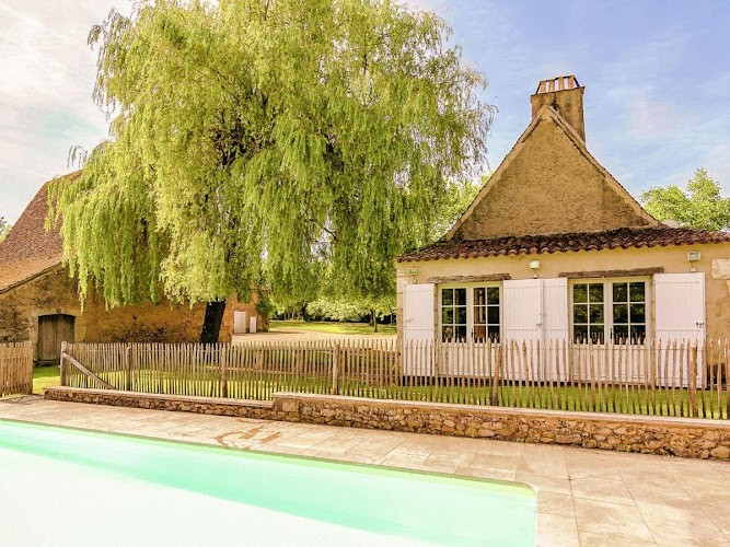 Impressive, Restored Farmhouse With à Saint-Georges-de-Montclard