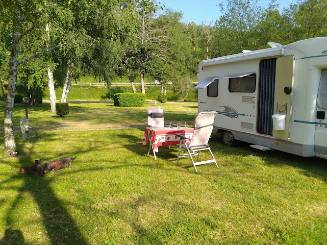 Camping Municipal Aubusson à Moutier-Rozeille