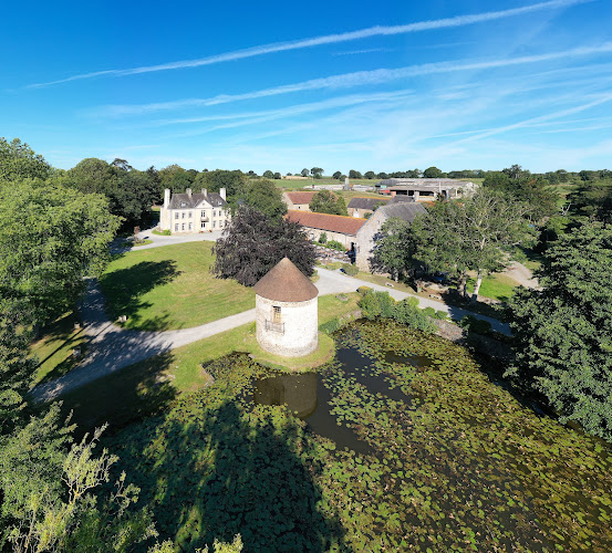 Castel Camping Chteau de Lez-Eaux 5 toiles