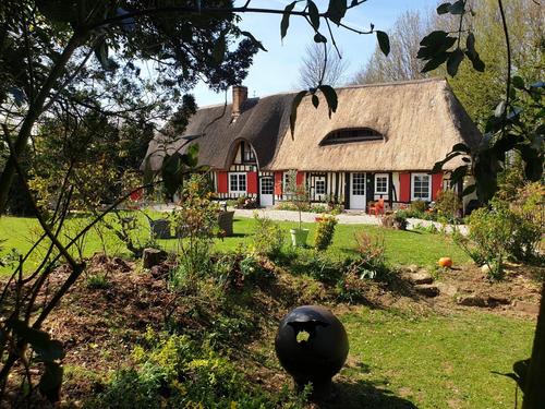 Gîtes de France® - La Chaumière de Jacquotte à Limpiville