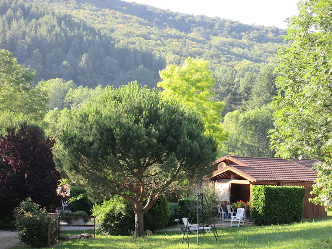 Les Chalets du Roc à Alzon